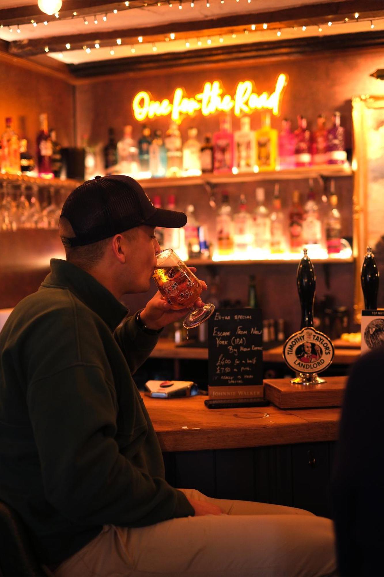 The Old Crown Coaching Inn Swindon Exteriör bild